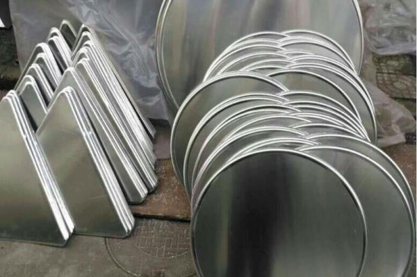 vẽ sâu 1060 vòng tròn nhôm-1